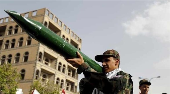 صاروخ حوثي يدمر خمسة منازل سكنية في الحديدة