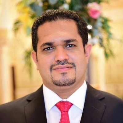 وزير حقوق الإنسان يعزي السفير مارم بوفاة والده.