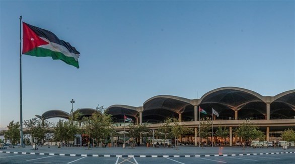 بعد 16 شهراً في سجون الحوثي.. أردني يصل أخيراً إلى عمّان