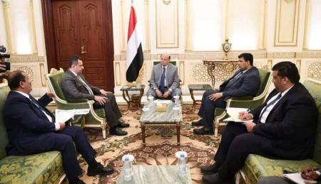 شاهد.. ماذا قال رئيس الجمهورية اليوم لمعين عبدالملك وأشعل شبكات التواصل والاعلام؟ "تفاصيل سارة"