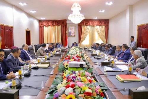 هام |اجتماع حكومي في عدن لمناقشة المستجدات السياسية والعسكرية