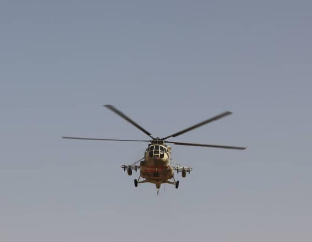 طائرة حربية تنقذ إمرأة حاصرتها السيول في حضرموت