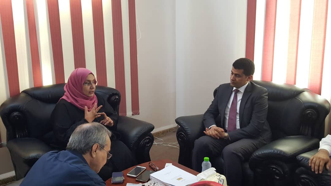 الرعيني يبحث مع رئيس وأعضاء هيئة مكافحة الفساد التهيئة لبناء الهيئات المستقلة في اليمن الاتحادي ..«تفاصيل»