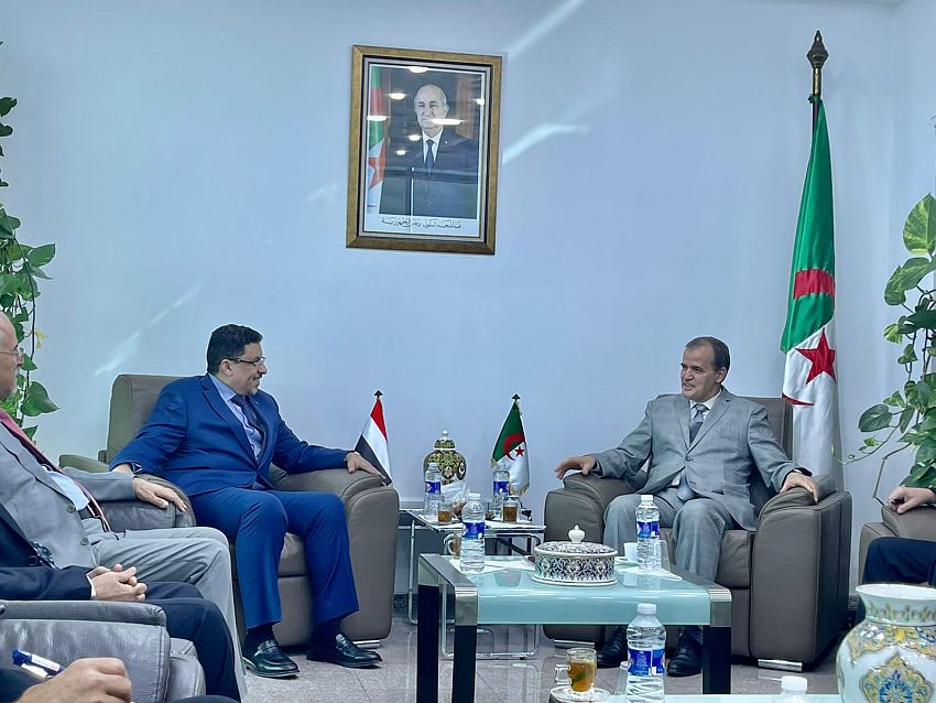 وزير الخارجية يلتقي وزير التجارة الجزائري