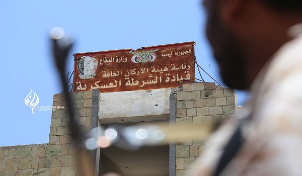 شرطة تعز تعتقل مسؤولاً أمنياً على خلفية مقتل طفلة.. والجناة طلقاء ..«تفاصيل»