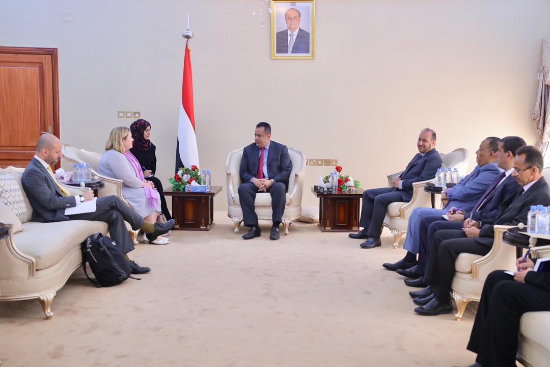 رئيس الوزراء يلتقي في عدن رئيس بعثة الاتحاد الاوروبي لدى اليمن ..«تفاصيل»