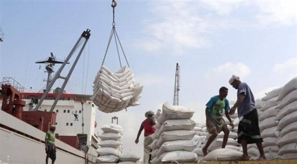 الحوثيون يمنعون وصول الغذاء إلى 100 ألف عائلة
