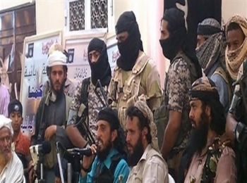 تنظيم القاعدة يفجر مركزا صحيا في البيضاء بعد اعدام طبيبه