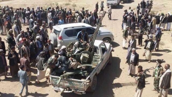 شاهد اشرس القبائل المجاورة للعاصمة تفاجأ الحوثيين بانتفاضة غير مسبوقة والتحالف يسارع بالدعم ( تطورات طارئة )