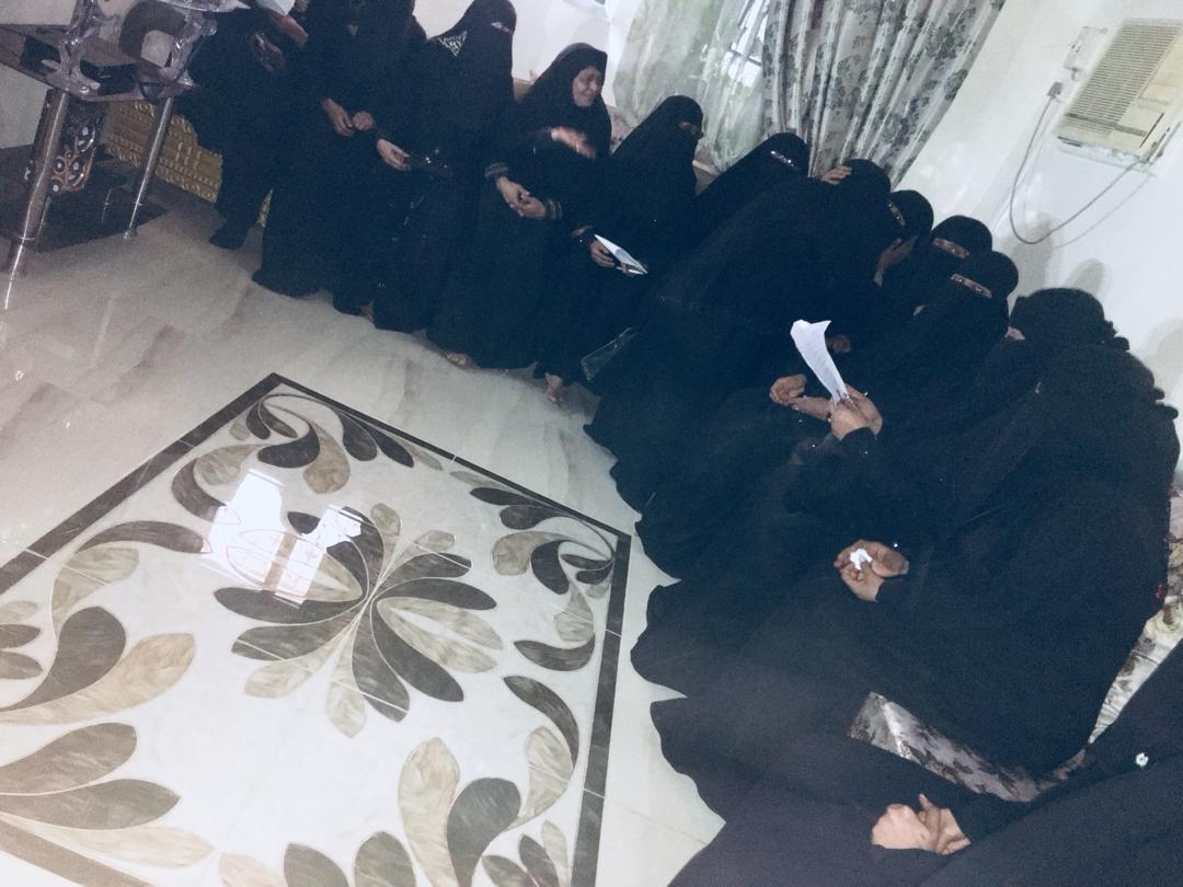 تأكيد على  تمسكه بالرئيس هادي رئيسا للمؤتمر الشعبي العام .. : القطاع النسوي للمؤتمر في "6" مديريات بلحج يعقد اجتماعا مشتركا لترتيب صفوفه وإعادة تفعيل نشاطه