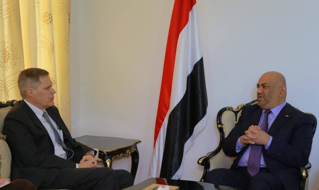 اليماني يبحث مع السفير الامريكي جهود إحلال السلام ..«تفاصيل»
