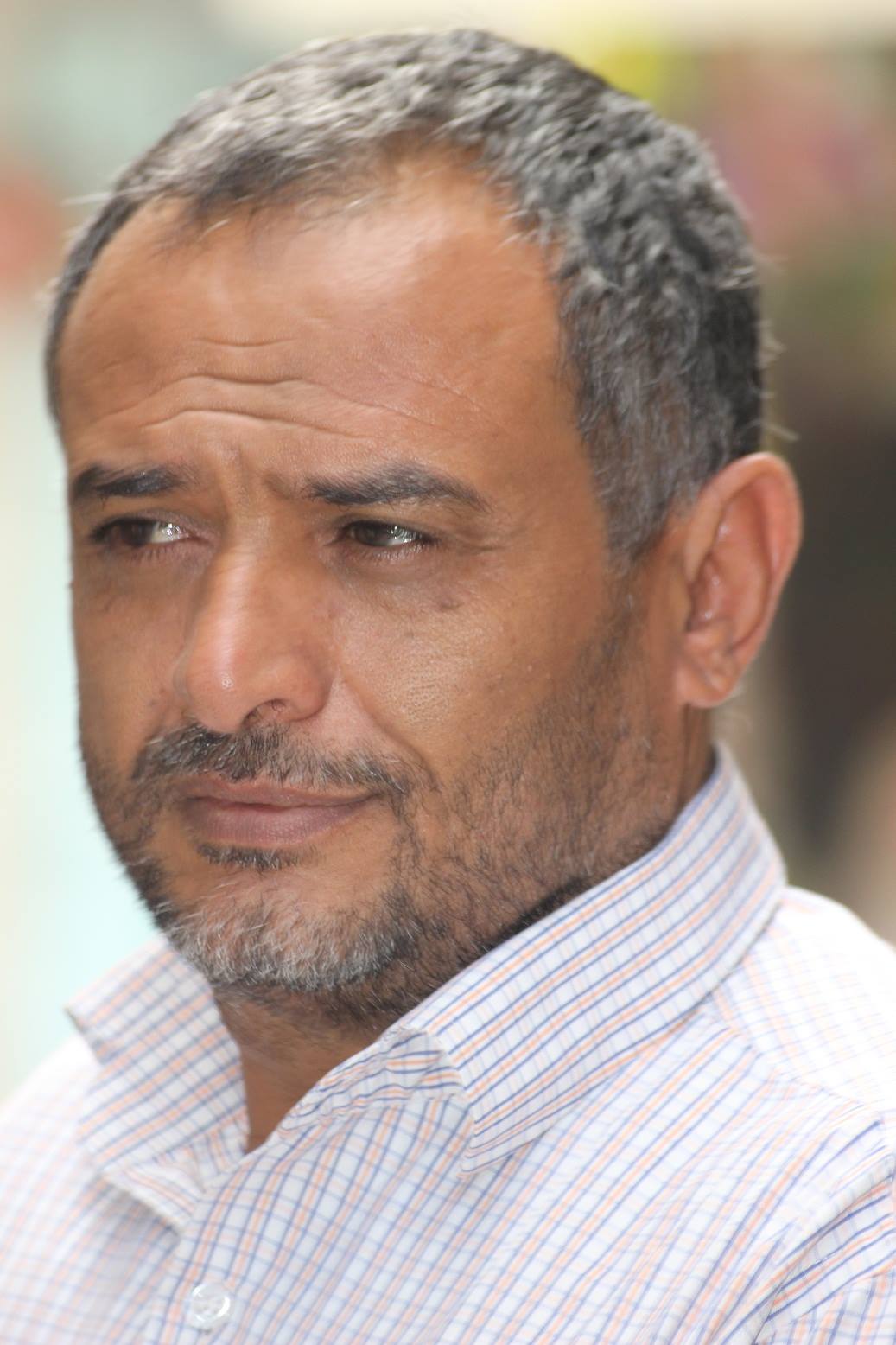 رئيس إعلامية الإصلاح بتعز يرد على صحيفة الشارع  :  الزج باسم الحزب واتهامه باختطاف موزع الصحيفة " سلوك رخيص " 