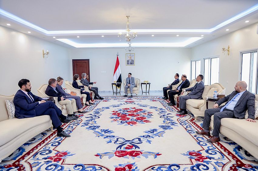 بن مبارك يلتقي عددا من سفراء الاتحاد الاوربي في اليمن