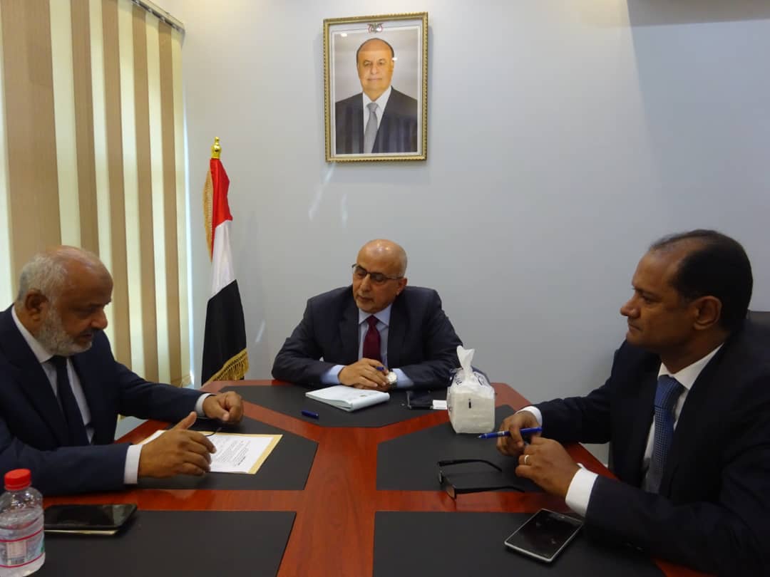 فتح يناقش مع محافظ الحديدة احتياجات المحافظة وتنفيذ المشاريع الاغاثية والتنموية ..«تفاصيل»