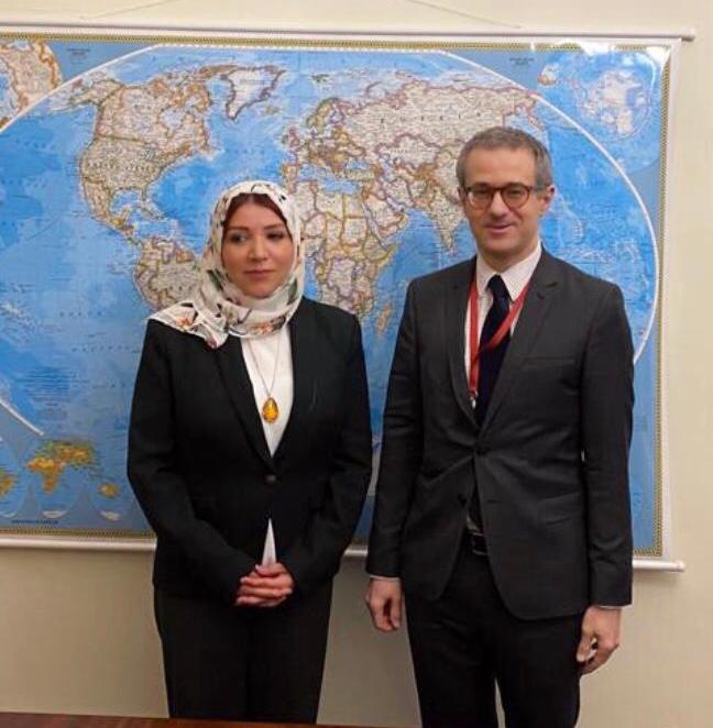 السفيرة مجلي تستعرض مع مسؤول بولندي جرائم وإنتهاكات مليشيا الحوثي