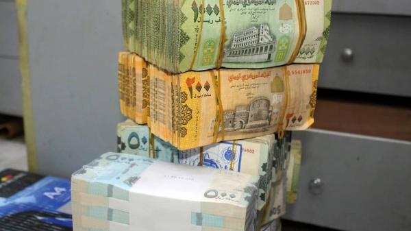 الأزمات الدولية: الحوثيون أكثر فعالية في فرض الضرائب على السلع والشركات