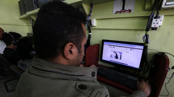 باحثون في استخبارات التهديد الالكتروني يكشفون لجوء مليشيا الحوثي لشركة كندية لمساعدتهم في الانترنت