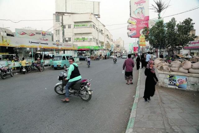 شاهد إختطاف ثلاث طفلات مع إمرأتين في الحديدة (صورة + تفاصيل)