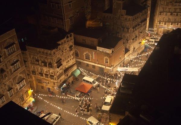 مليشيا الحوثي تصادر مهر عروس في صنعاء بالقوة