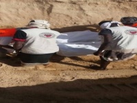 عاجل العثور على 9 جثث مدفونة بمنطقة مخلفات عشوائية بعدن