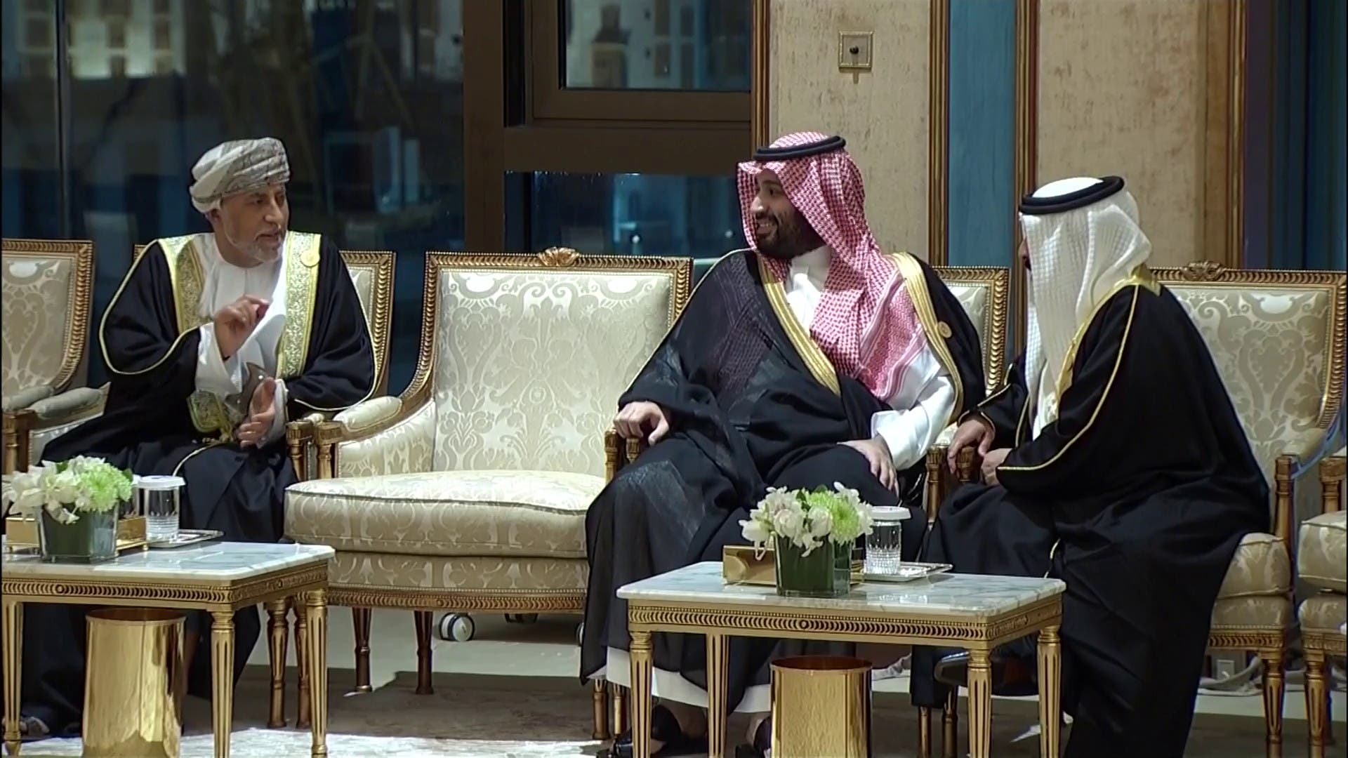 وردنا قبل قليل..الملك سلمان يستقبل قادة الخليج في قصر الصفا وهذا ما يحدث الان في مكة المكرمة واليمن تحتل الصدارة "صور"